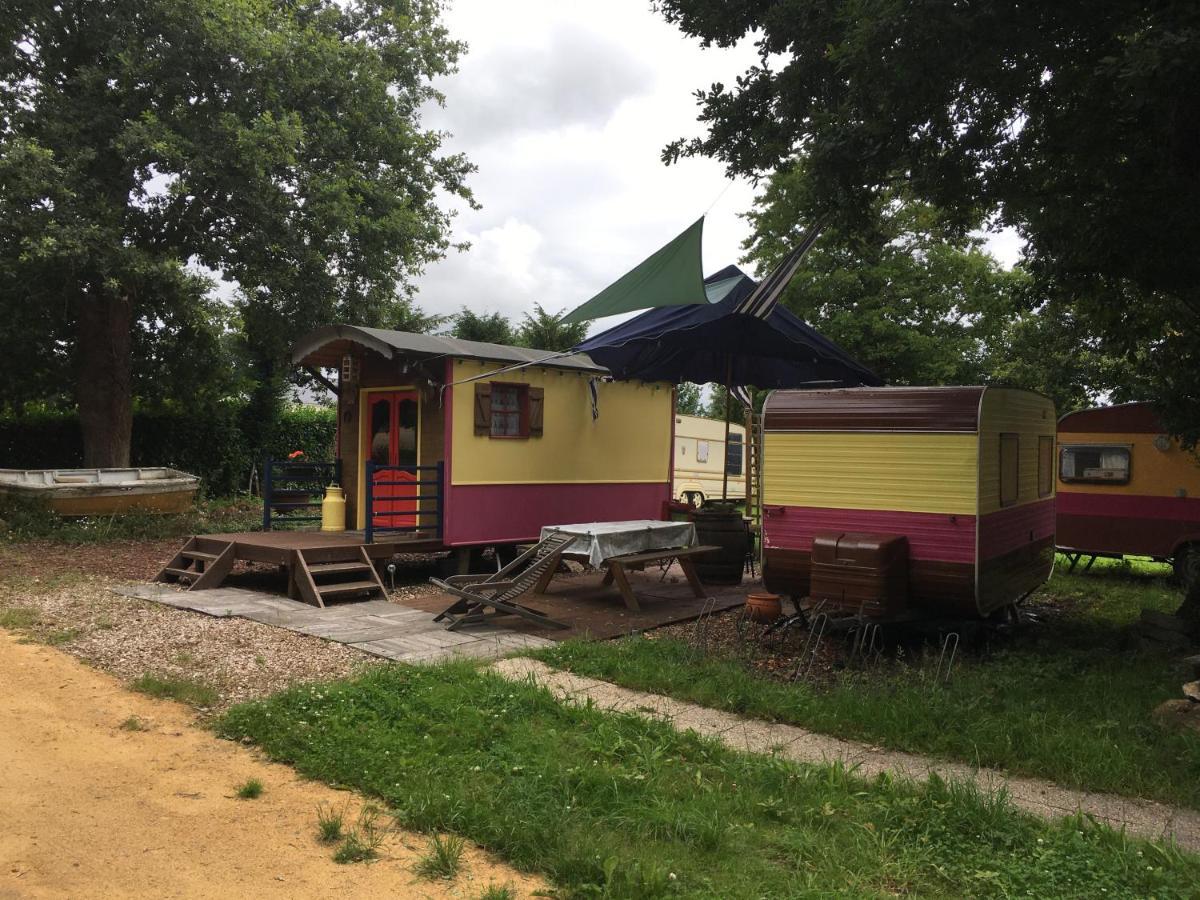 La Roulotte Chainoux Bains-sur-Oust Exterior foto