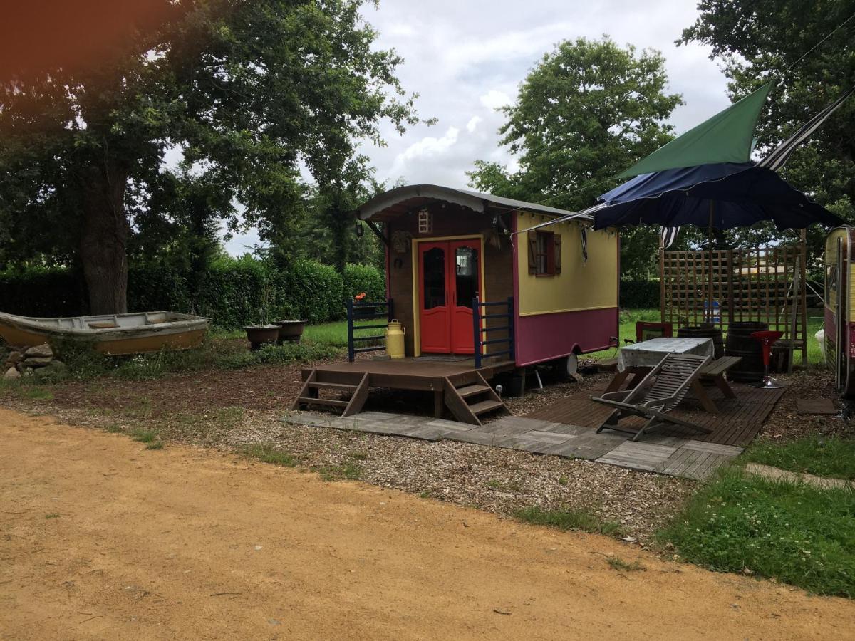 La Roulotte Chainoux Bains-sur-Oust Exterior foto