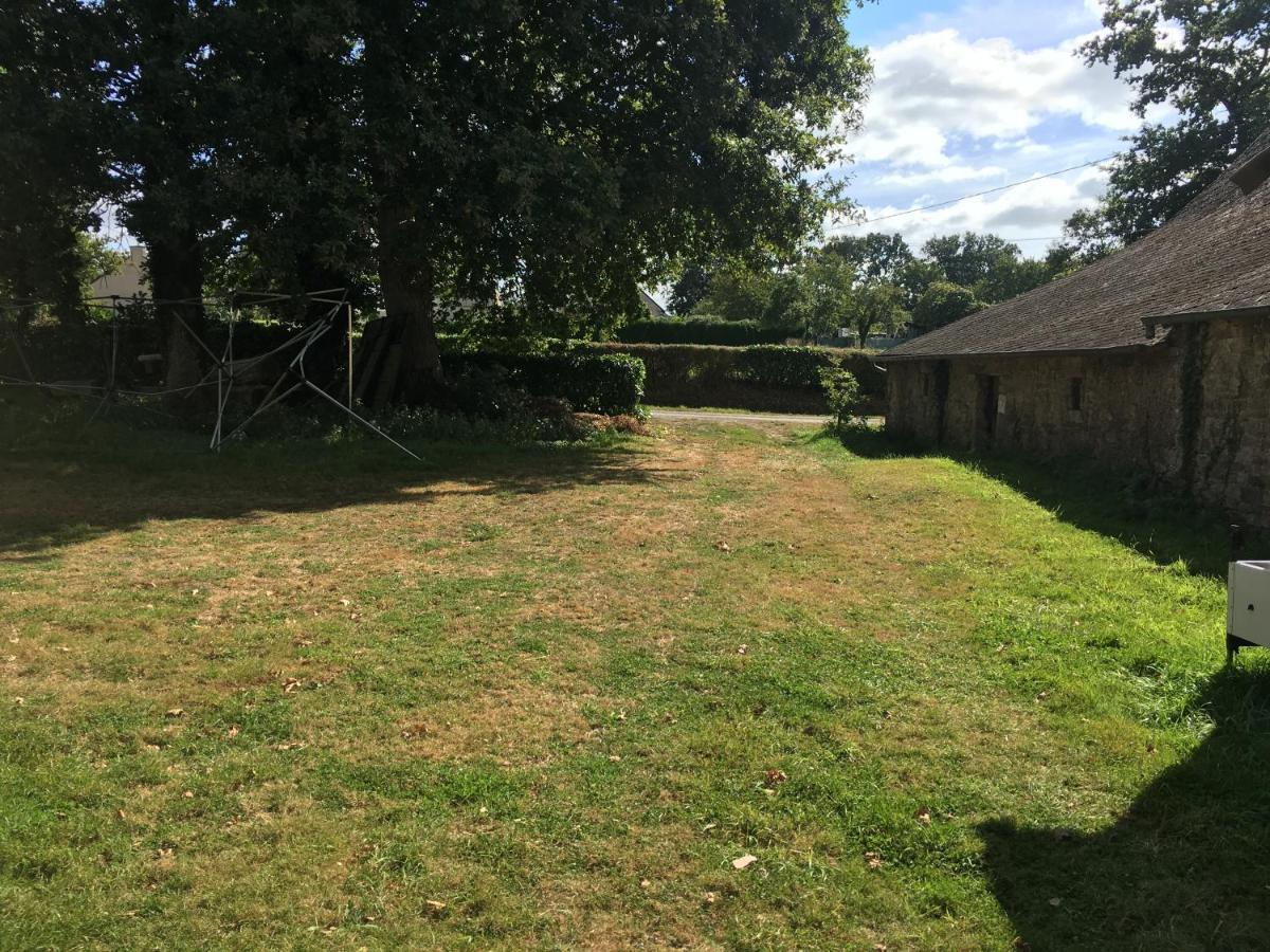La Roulotte Chainoux Bains-sur-Oust Exterior foto